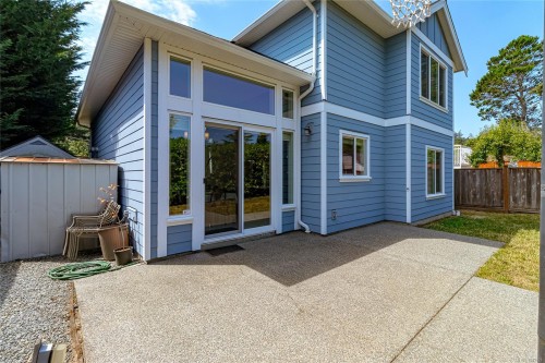 920 Snowdrop Ave, Saanich, BC 