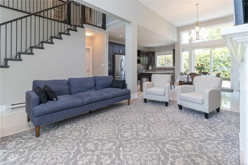 920 Snowdrop Ave, Saanich, BC 