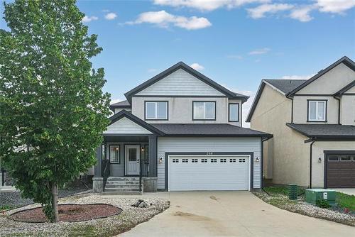 208 Bellflower Rd, Winnipeg, MB - Outdoor With Facade