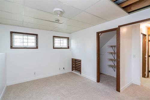 222 Poplar Ave, Winnipeg, MB - Indoor Photo Showing Other Room