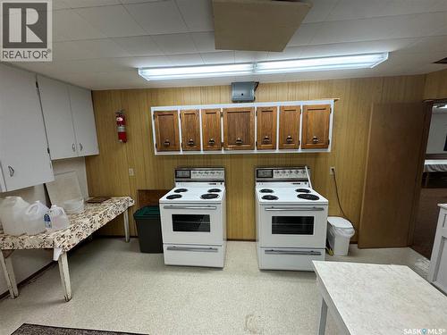 300 Queen Street, Raymore, SK - Indoor
