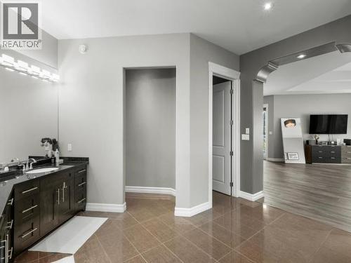 112 Alusru Way, Whitehorse, YT - Indoor