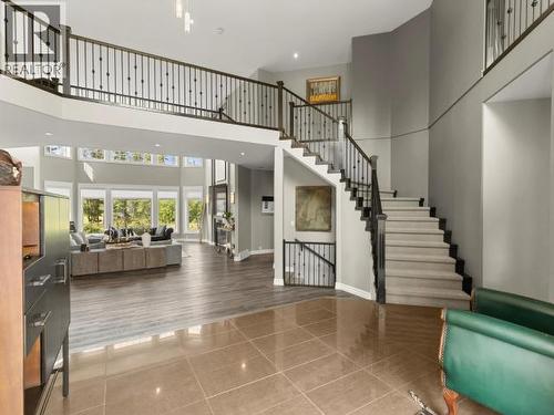 112 Alusru Way, Whitehorse, YT - Indoor Photo Showing Other Room