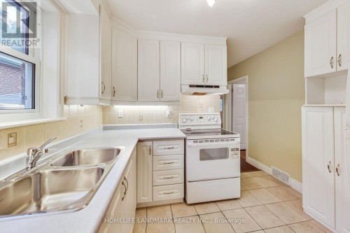 95 POYNTZ AVENUE , Toronto, Ontario M2N 1J3 5