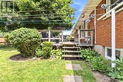 Deck and gardens - 