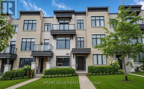 585 MARC SANTI BOULEVARD  Vaughan, ON L6A 4Z8
