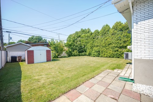 Cour - 6030 Rue Arthur, Brossard, QC - Outdoor