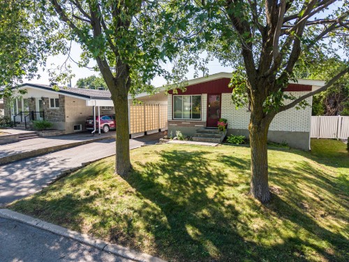 Face arrière - 6030 Rue Arthur, Brossard, QC - Outdoor