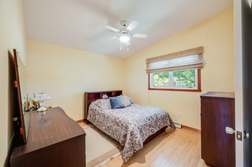 Chambre à coucher principale - 6030 Rue Arthur, Brossard, QC - Indoor Photo Showing Bedroom