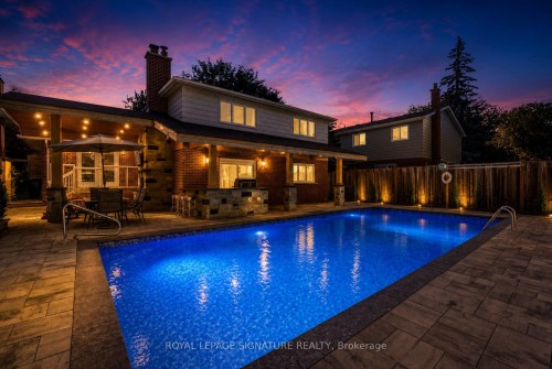 1843 Stonepath Crescent, Mississauga, ON - Outdoor With In Ground Pool With Deck Patio Veranda With Backyard