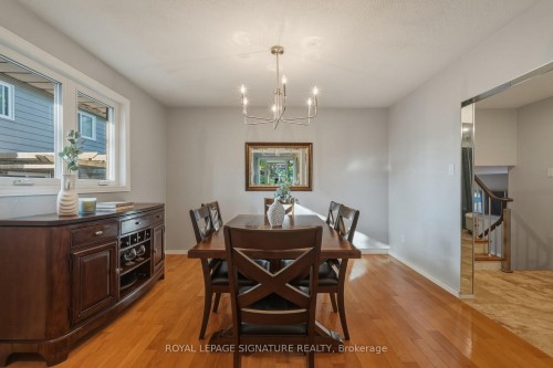 1843 Stonepath Crescent, Mississauga, ON - Indoor Photo Showing Dining Room