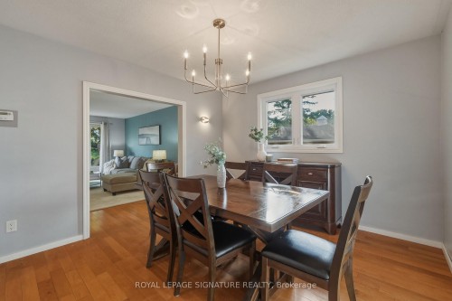 1843 Stonepath Crescent, Mississauga, ON - Indoor Photo Showing Dining Room