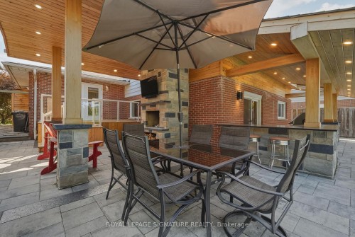 1843 Stonepath Crescent, Mississauga, ON - Outdoor With Deck Patio Veranda With Exterior