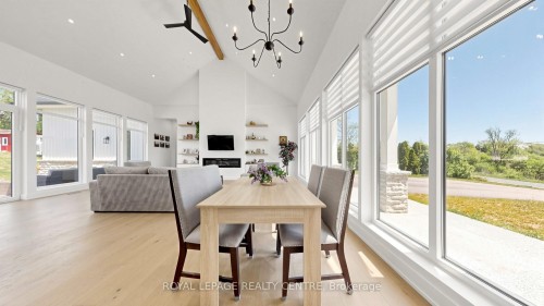 521 Old York Road, Burlington, ON - Indoor