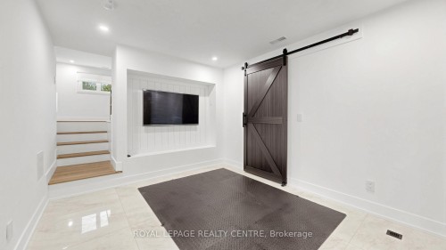 521 Old York Road, Burlington, ON - Indoor Photo Showing Other Room