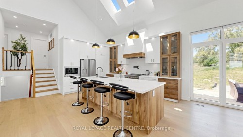 521 Old York Road, Burlington, ON - Indoor Photo Showing Kitchen