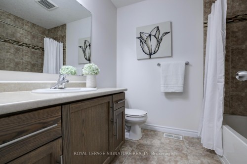 155 William Street, Waterloo, ON - Indoor Photo Showing Bathroom
