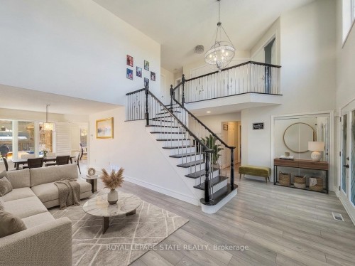 86 Margaret Avenue, Hamilton, ON - Indoor Photo Showing Other Room