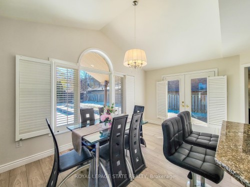 86 Margaret Avenue, Hamilton, ON - Indoor Photo Showing Dining Room