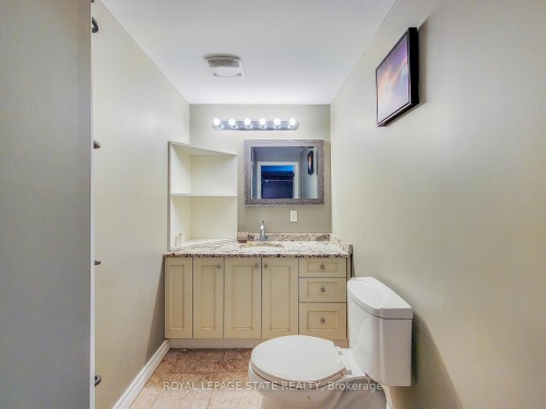86 Margaret Avenue, Hamilton, ON - Indoor Photo Showing Bathroom