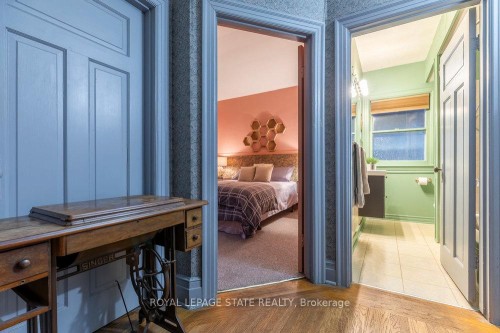 90 Blake Street, Hamilton, ON - Indoor Photo Showing Other Room