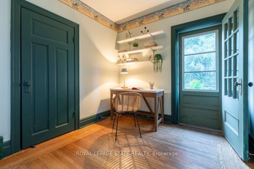 90 Blake Street, Hamilton, ON - Indoor Photo Showing Office