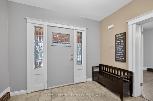 90 Blake Street, Hamilton, ON - Indoor Photo Showing Other Room