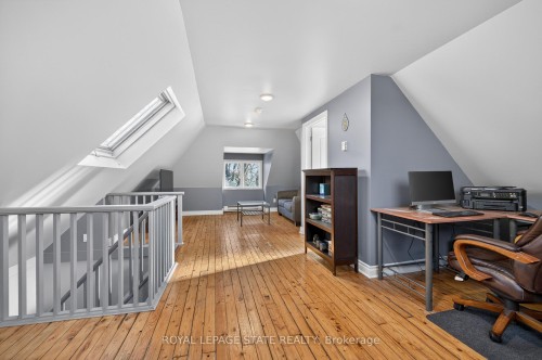 90 Blake Street, Hamilton, ON - Indoor Photo Showing Office