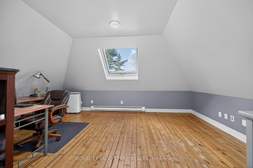 90 Blake Street, Hamilton, ON - Indoor