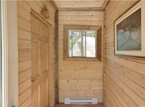 Mud Room - 108 Ch. Du Lac-Ludger, Lantier, QC - Indoor Photo Showing Other Room