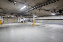 Garage - 