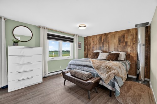 Chambre à coucher principale - 801 9E Avenue, Saint-Lin/Laurentides, QC - Indoor Photo Showing Bedroom