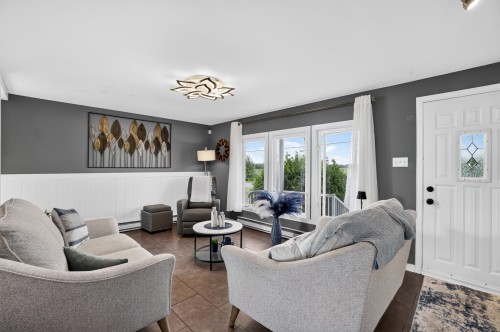Salon - 801 9E Avenue, Saint-Lin/Laurentides, QC - Indoor Photo Showing Living Room