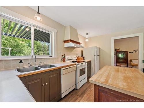 3900 Route 114, Hopewell Cape, NB 