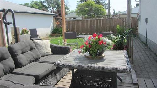 453 Rita St, Winnipeg, MB - Outdoor With Deck Patio Veranda