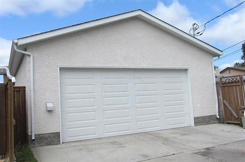 453 Rita St, Winnipeg, MB - Outdoor With Exterior