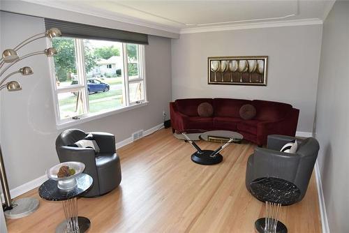 555 Bronx Ave, Winnipeg, MB - Indoor Photo Showing Other Room