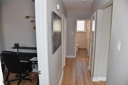 555 Bronx Ave, Winnipeg, MB - Indoor