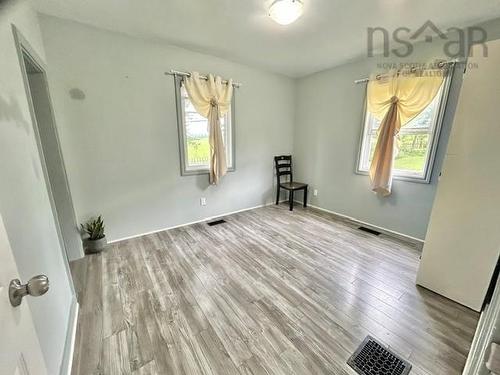 197 Highway 2, Brookfield, NS - Indoor Photo Showing Other Room