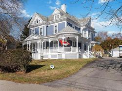 20 Victoria Avenue  Weymouth, NS B0W 3T0