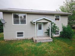 3 Windcrest Avenue Stewiacke, NS B0N 2J0