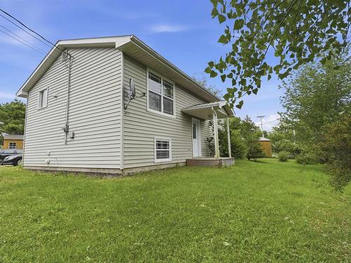 3 Windcrest Avenue, Stewiacke, NS - Outdoor