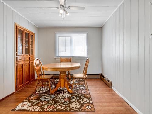 20 Pine Street, Bridgewater, NS - Indoor Photo Showing Dining Room