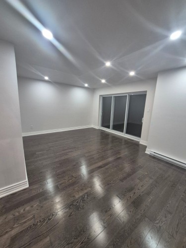 Family Room - 2420 Av. Laure-Conan, Montréal (Ahuntsic-Cartierville), QC - Indoor