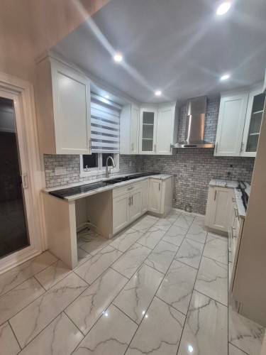 Kitchen - 2420 Av. Laure-Conan, Montréal (Ahuntsic-Cartierville), QC - Indoor