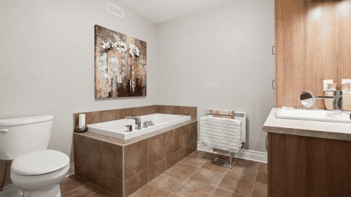 Bathroom - 306-1140 Boul. Du Loiret, Québec (Charlesbourg), QC - Indoor Photo Showing Bathroom