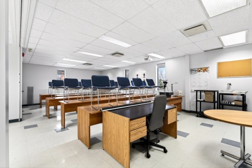 Office - 100 Rue Belvédère S., Sherbrooke (Les Nations), QC - Indoor