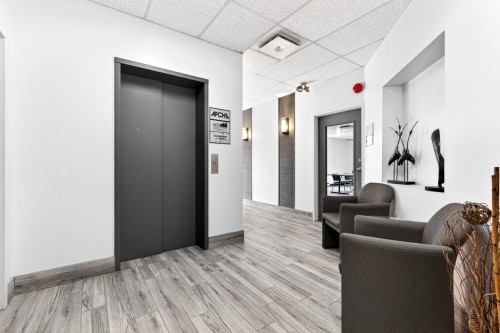 Reception - 100 Rue Belvédère S., Sherbrooke (Les Nations), QC - Indoor Photo Showing Other Room