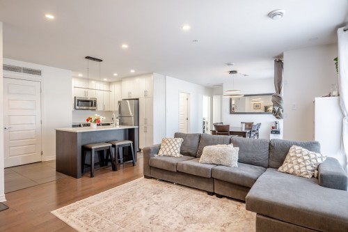 205-3410 Ch. de Chambly  Longueuil (Le Vieux-Longueuil), QC J4L 1N8