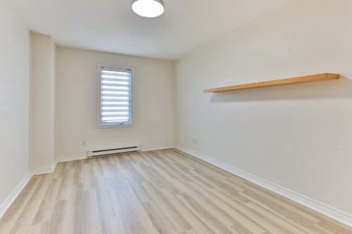 Bedroom - 475 Boul. St-Luc, Saint-Jean-Sur-Richelieu, QC - Indoor Photo Showing Other Room
